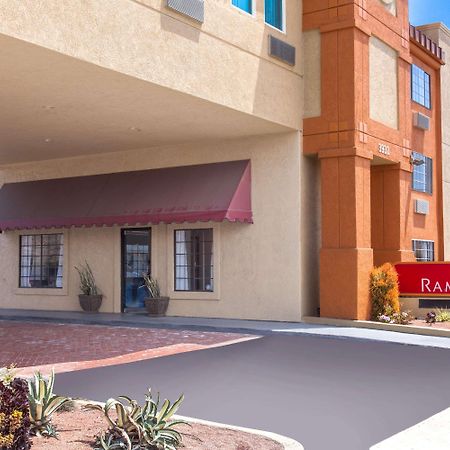 Ramada By Wyndham Culver City Лос-Анджелес Экстерьер фото