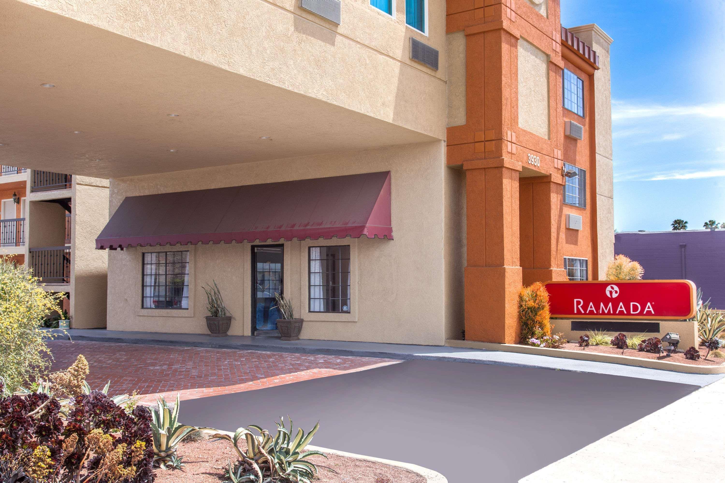 Ramada By Wyndham Culver City Лос-Анджелес Экстерьер фото