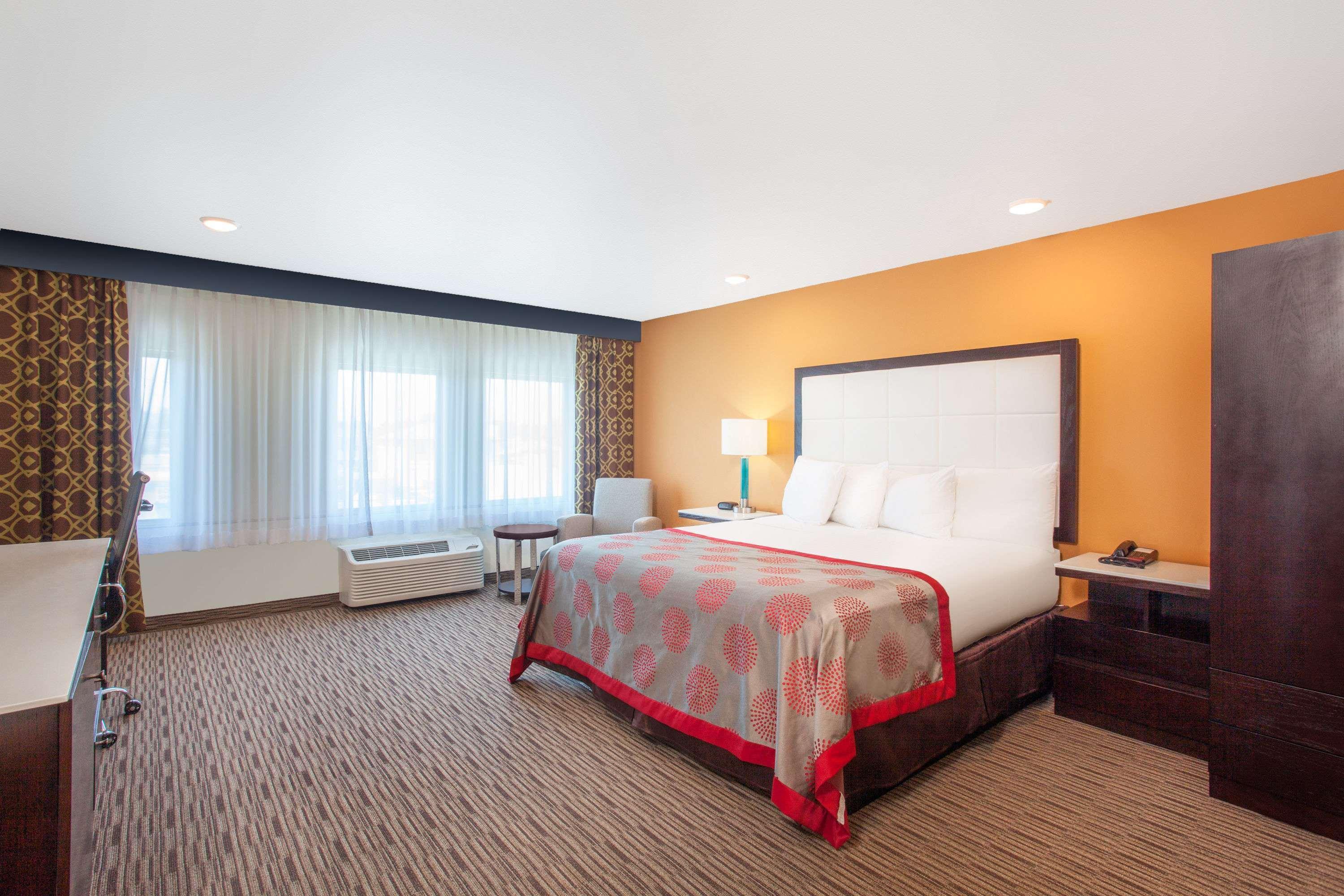 Ramada By Wyndham Culver City Лос-Анджелес Экстерьер фото